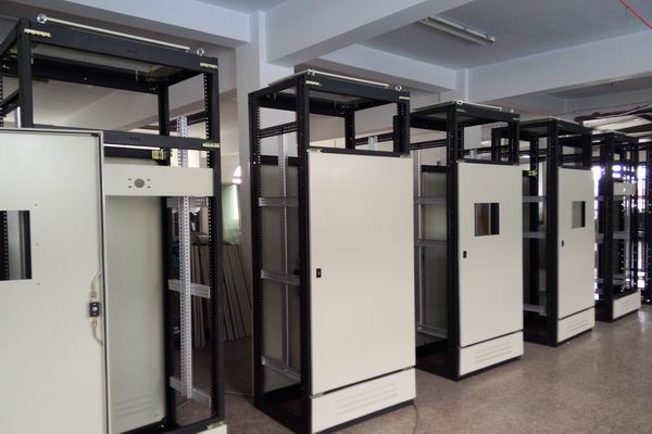 阿拉尔配电柜-3683厂家配电柜检修需要注意的